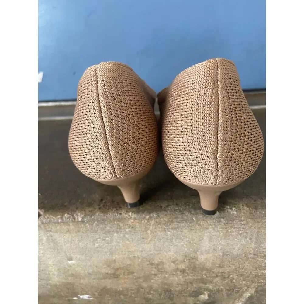Adrienne Vittadini Skippy taupe knit upper pointy toe kitten heel pump
